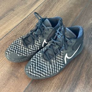 Nike KD basketball shoes black youth (big boy) size 6Y